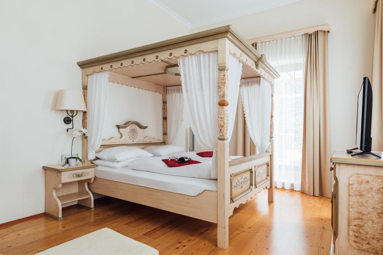 Junior Suite,245953813:JPEG