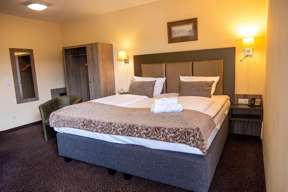 Deluxe King Room,1325593000:JPEG